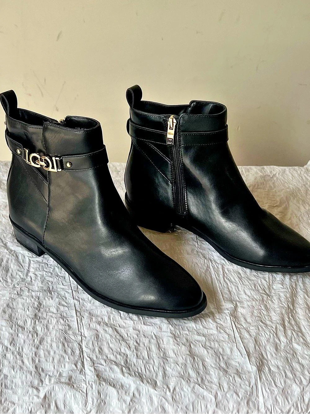 Liz Claiborne LC Ringwood Ankle Boots Black US 7.5 Like New